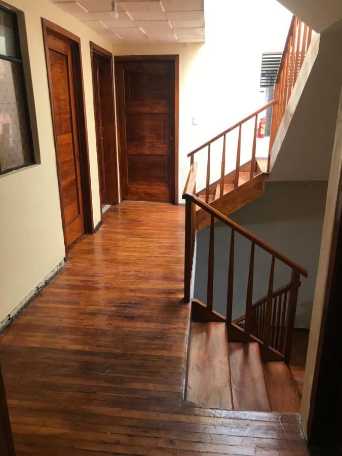 Albergue Camry Backpackers佳美背包客旅馆 Cuenca Extérieur photo