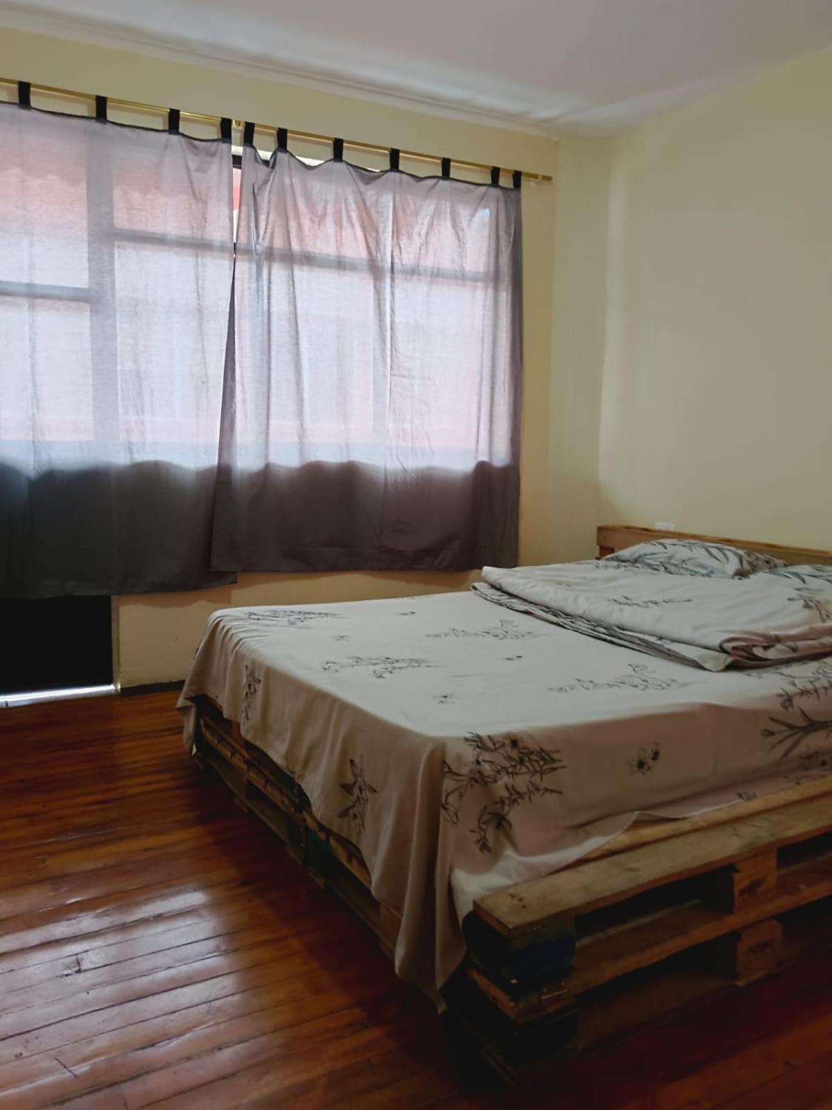 Albergue Camry Backpackers佳美背包客旅馆 Cuenca Extérieur photo